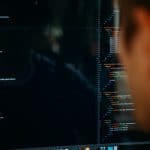 Kotlinエンジニアの年収は？他言語との比較や年収アップの方法を解説